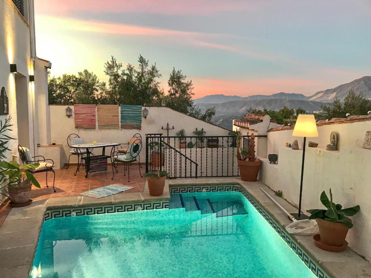 Casa Sol Y Aire - Vakantievilla In Dorp Met Prive Zwembad Pinos del Valle Kültér fotó