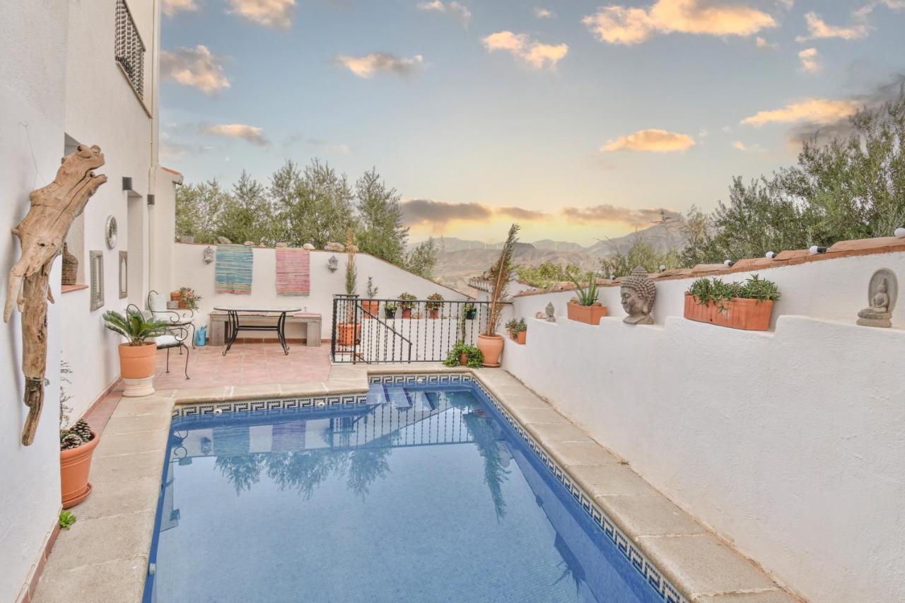 Casa Sol Y Aire - Vakantievilla In Dorp Met Prive Zwembad Pinos del Valle Kültér fotó